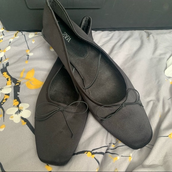 Zara Women's Elegant Black Square-Toe Flats Sz 10.5 (41) - Picture 2 of 6